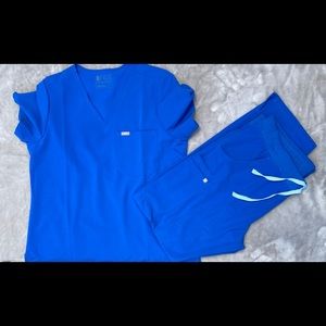 Figs Scrub Top and Bottoms